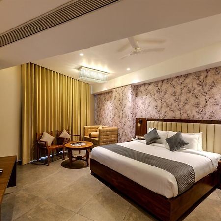 Sundex Hotel Thanjavur Extérieur photo