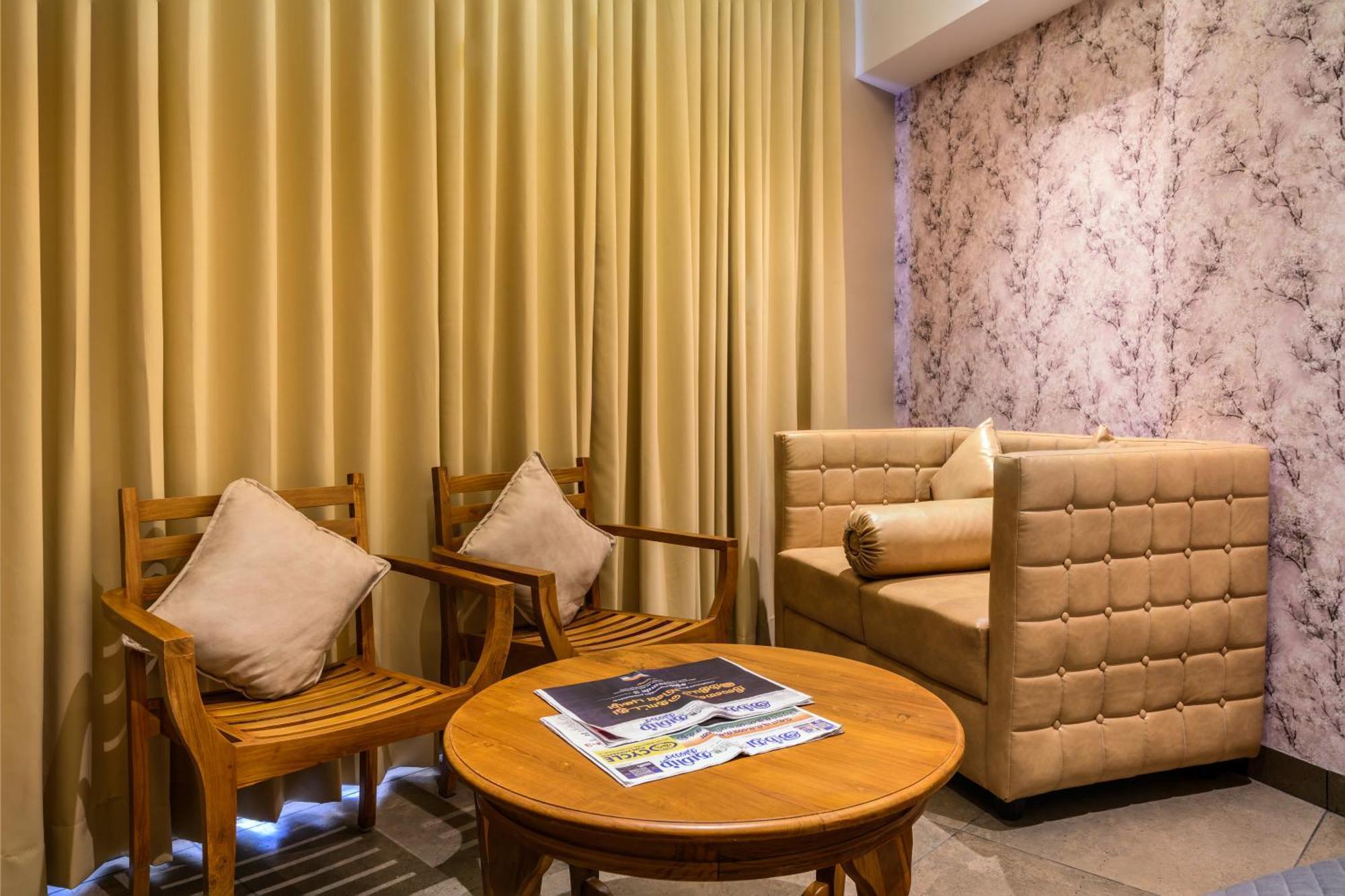 Sundex Hotel Thanjavur Extérieur photo