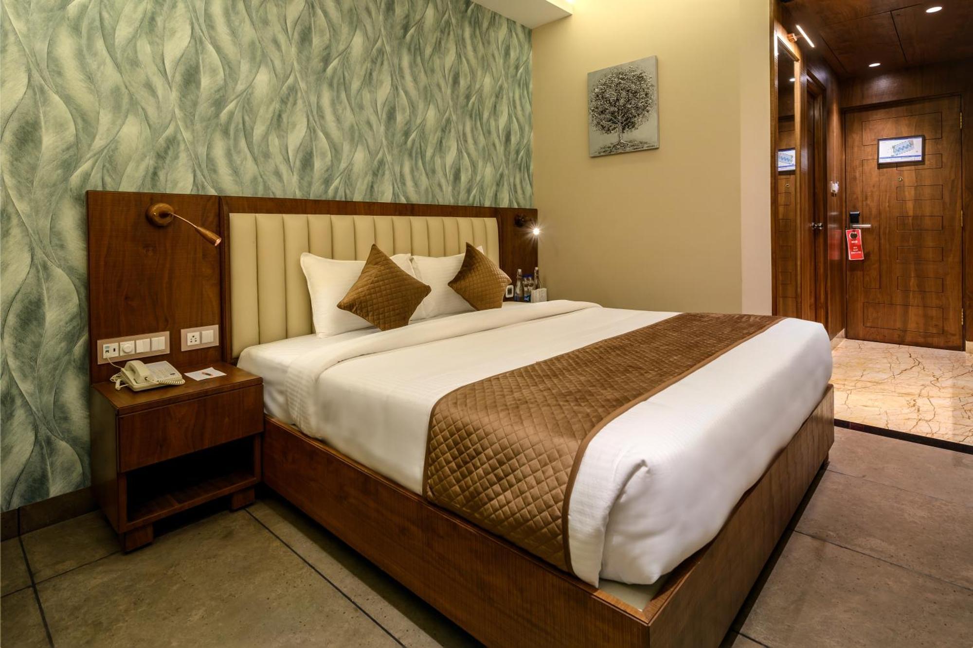 Sundex Hotel Thanjavur Extérieur photo